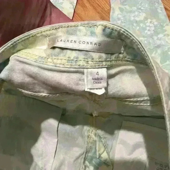 Lauren Conrad Floral Spring Skinny Jeans Size 4 - Picture 4 of 10